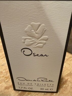 NIB Oscar Eau de Toilette 1.7 ounces Oscar de la Renta
